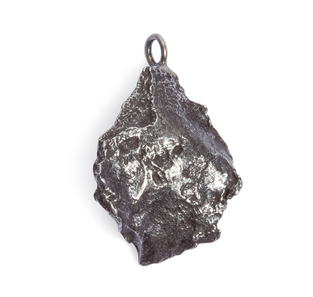 Подвеска из метеорита Сихотэ-Алинь