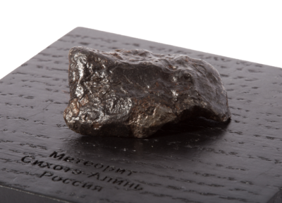 Метеорит Сихотэ-Алинь 24,44 гр с коробкой