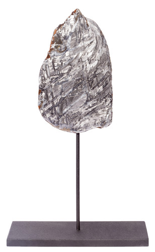 Метеорит Сеймчан 132,09 гр на подставке