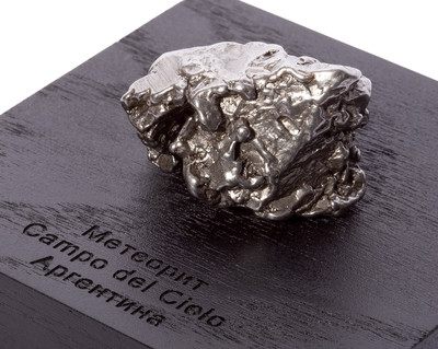 Метеорит Campo del Сielo 105,42 гр с коробкой