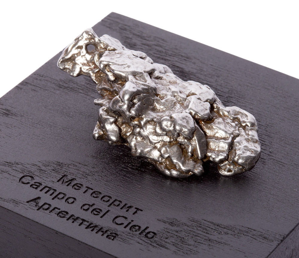 Метеорит Campo del Сielo 111,36 гр с коробкой