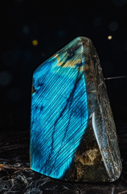 Лабрадорит 