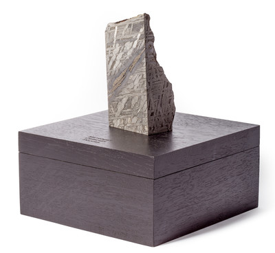 Метеорит Сеймчан 819 гр с коробкой
