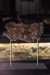 Метеорит Сеймчан (палласит) 406 гр 