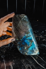 Лабрадорит 