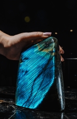 Лабрадорит 