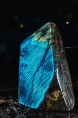 Лабрадорит 