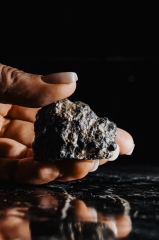 Лунный метеорит Ajdabiya 001 30 г